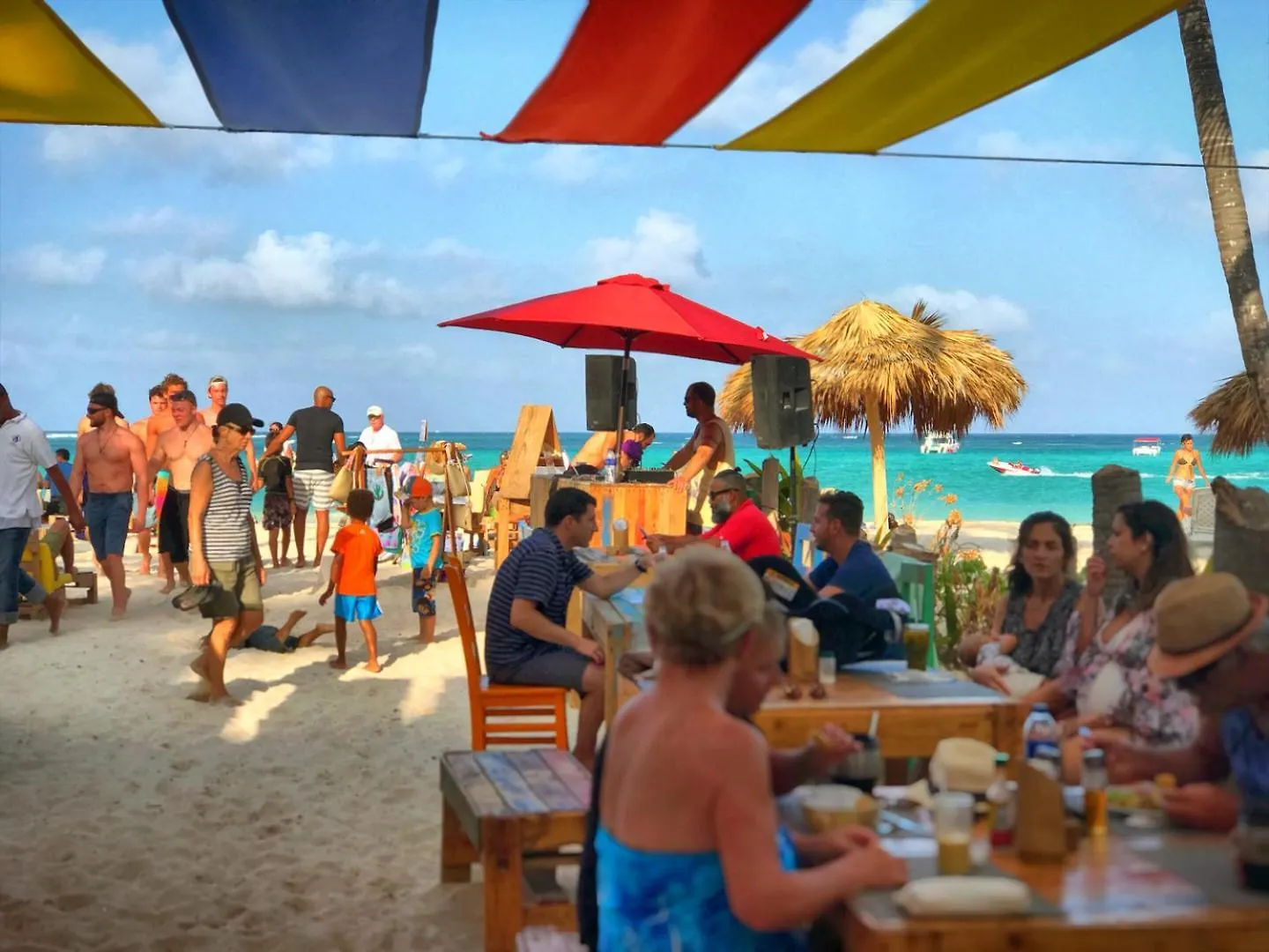 Tropicana Suites Deluxe Beach Club And Pool - Playa Los Corales 蓬塔卡纳 5*,