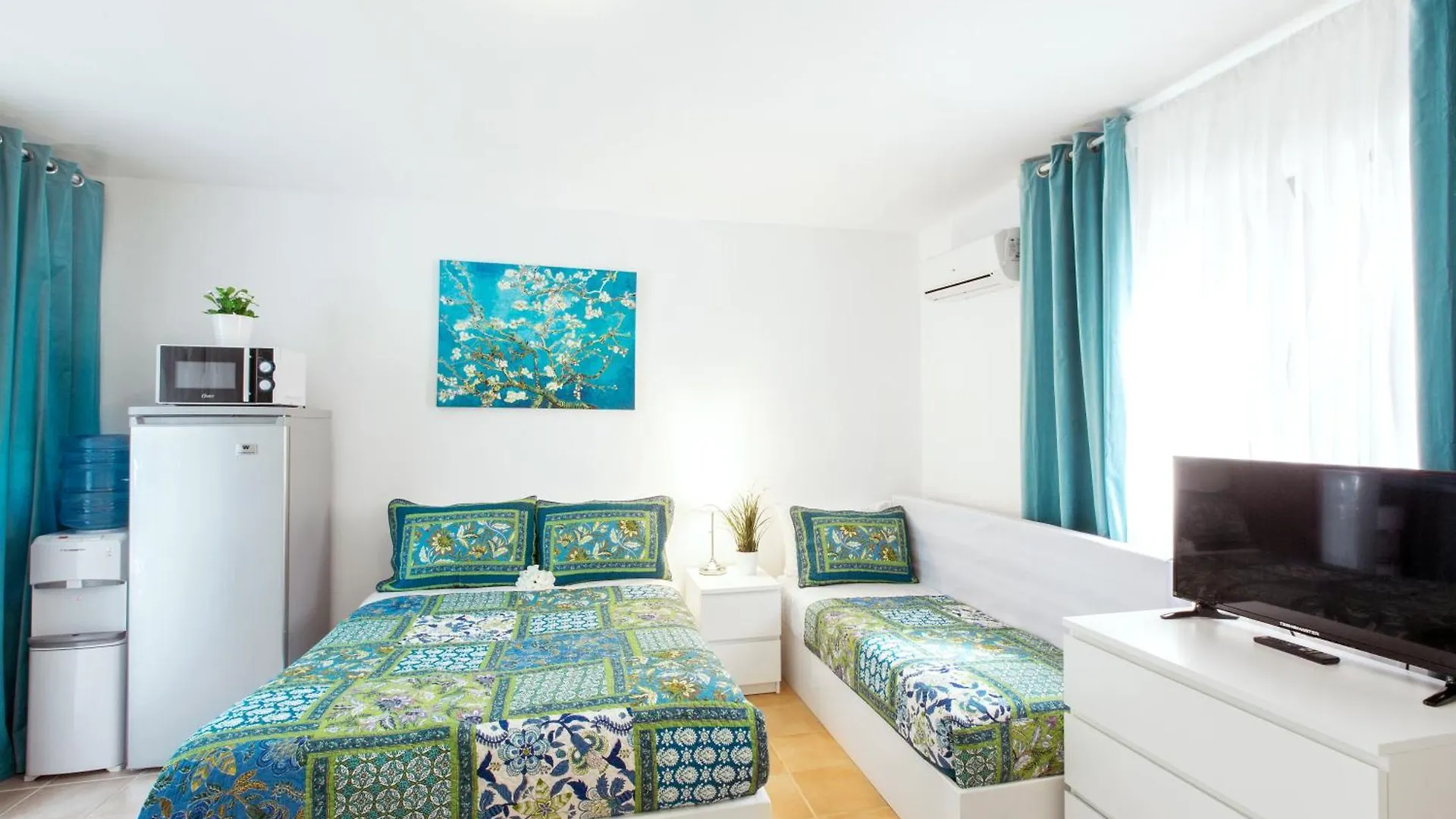Tropicana Suites Deluxe Beach Club And Pool - Playa Los Corales 蓬塔卡纳 5*,