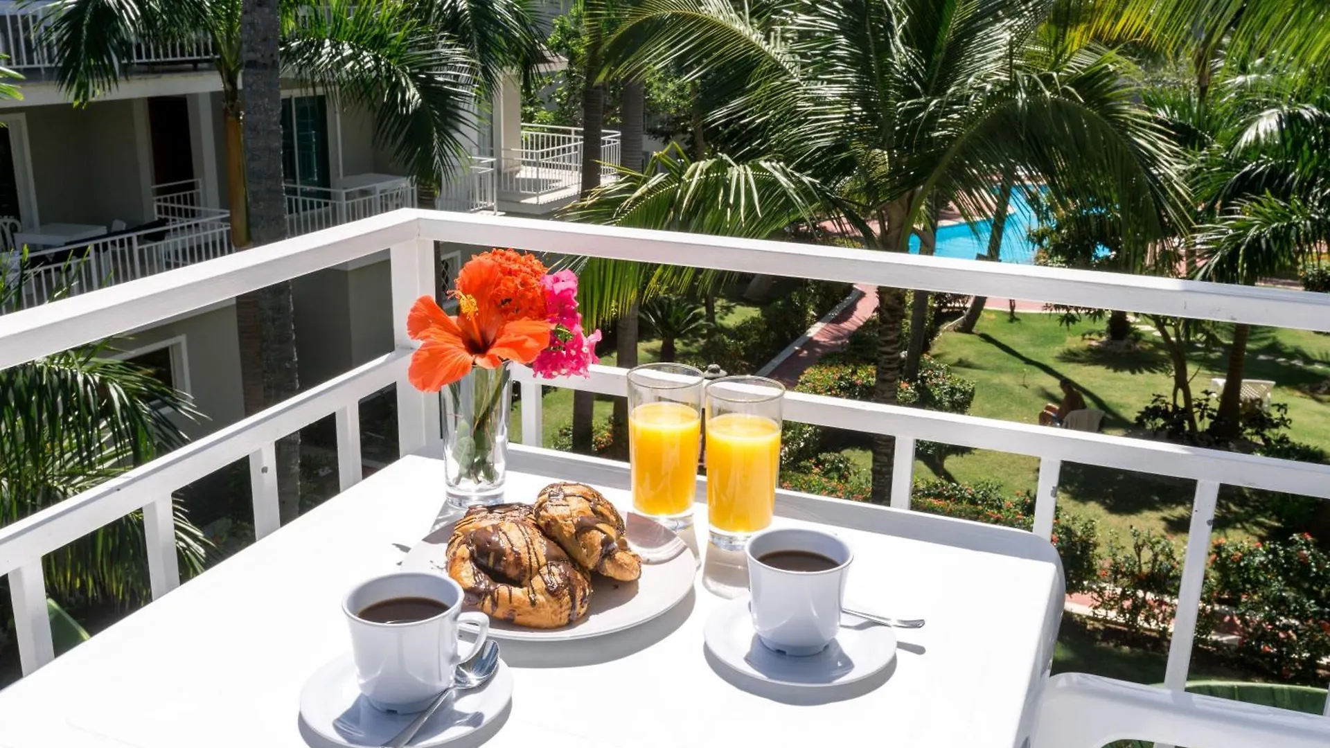 Tropicana Suites Deluxe Beach Club And Pool - Playa Los Corales 蓬塔卡纳 多米尼加共和国
