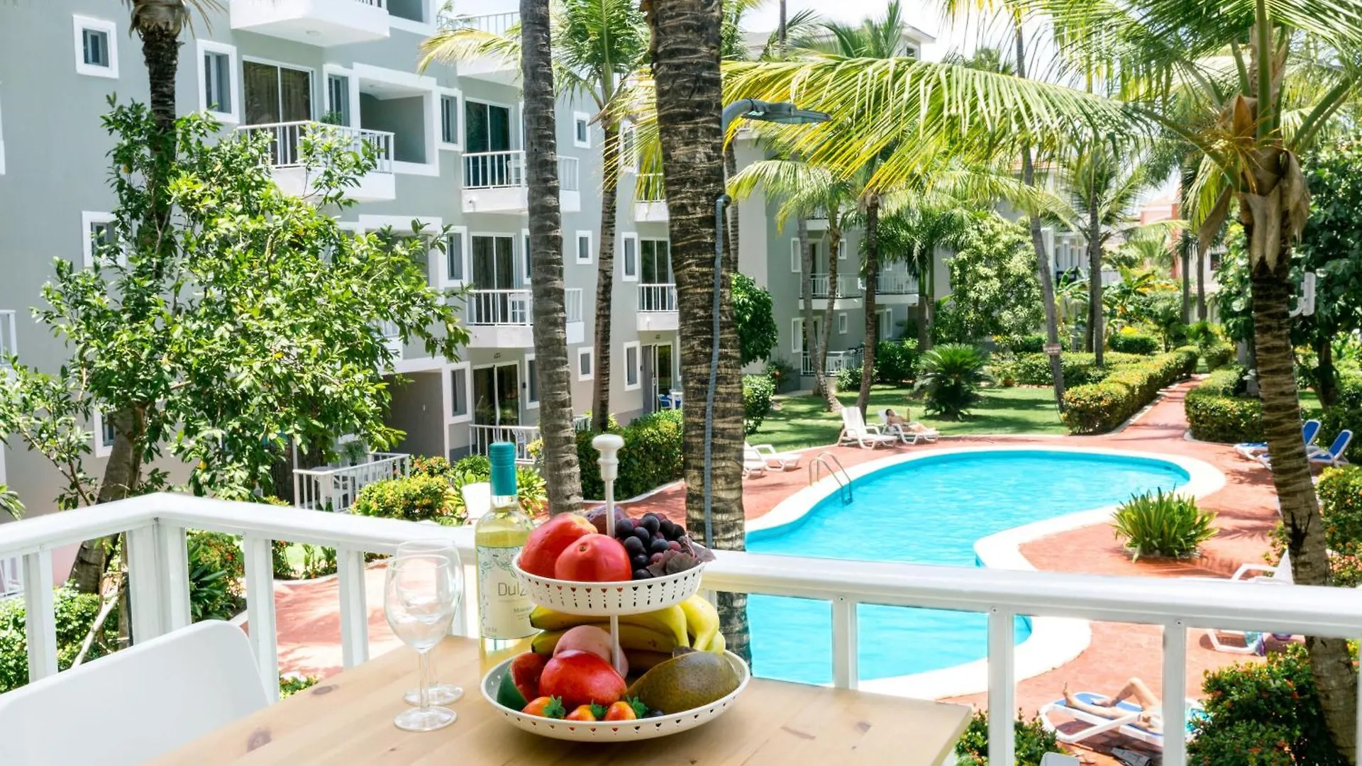 酒店 Tropicana Suites Deluxe Beach Club And Pool - Playa Los Corales 蓬塔卡纳