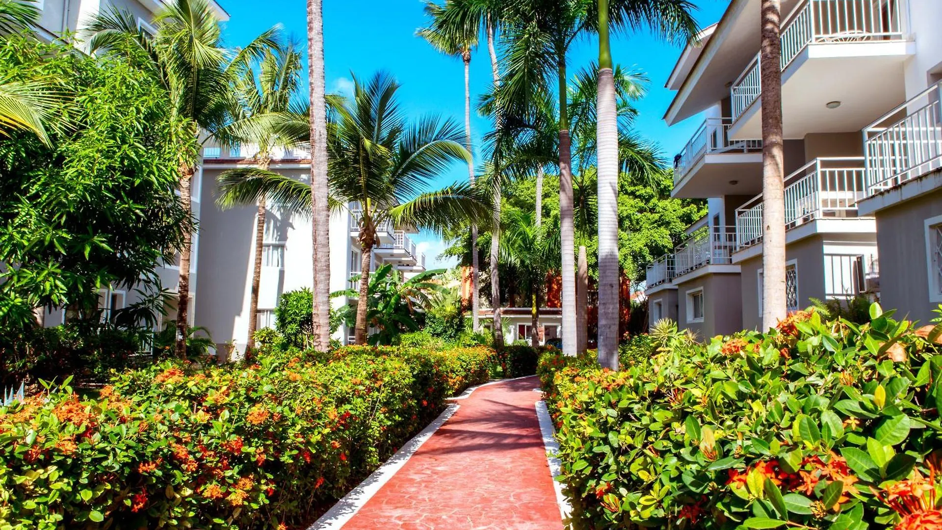 Tropicana Suites Deluxe Beach Club And Pool - Playa Los Corales 蓬塔卡纳 酒店