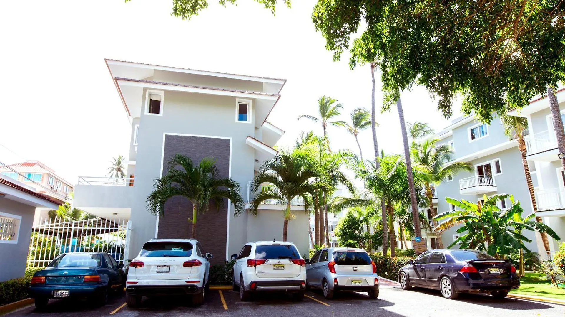 Tropicana Suites Deluxe Beach Club And Pool - Playa Los Corales 蓬塔卡纳 多米尼加共和国